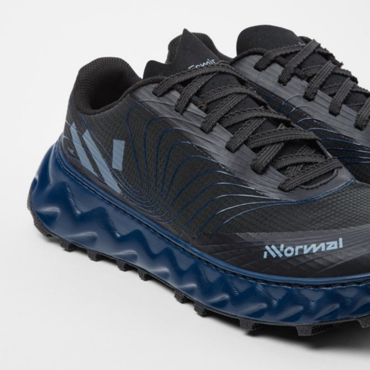 NNormal Tomir 2.0 Blue/Black - vista diagonal