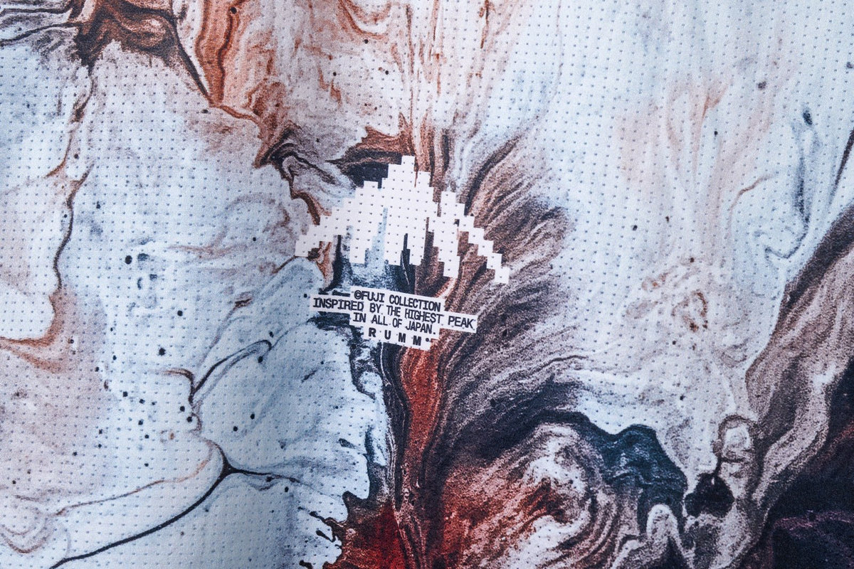 RUMM Kodama T-Shirt - pormenor da gola