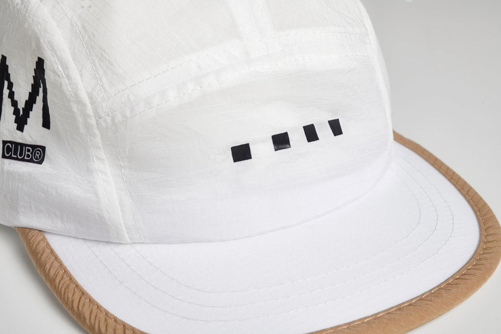 RUMM Club Cap White - vista lateral