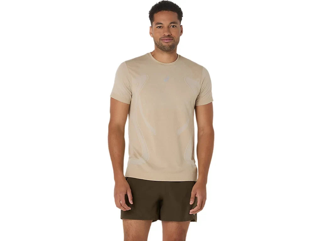 Camiseta de manga corta sin costuras Asics Road M - Crema 