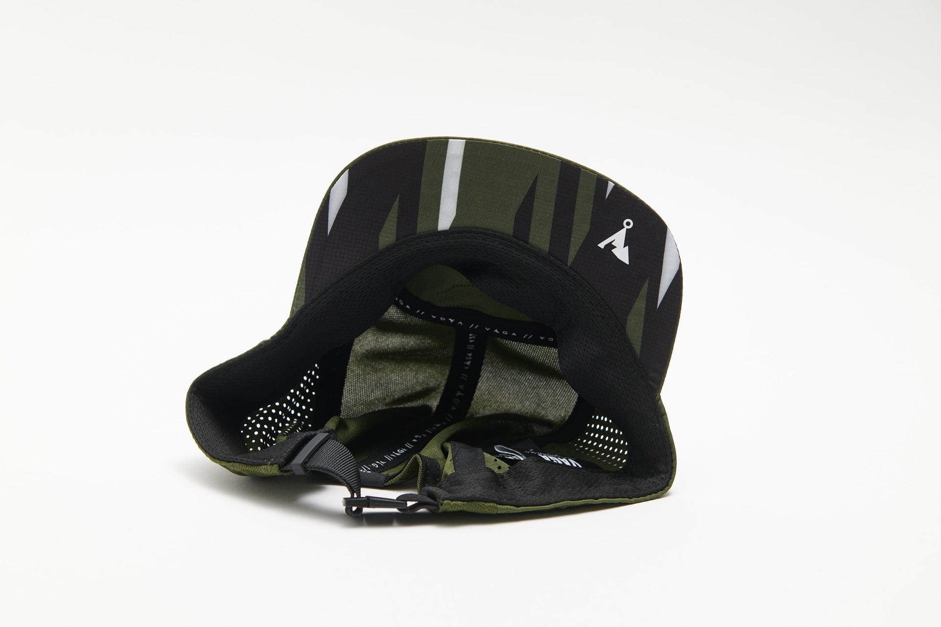 VÅGA FEATHER RACING CAP - MOSS GREEN / BLACK