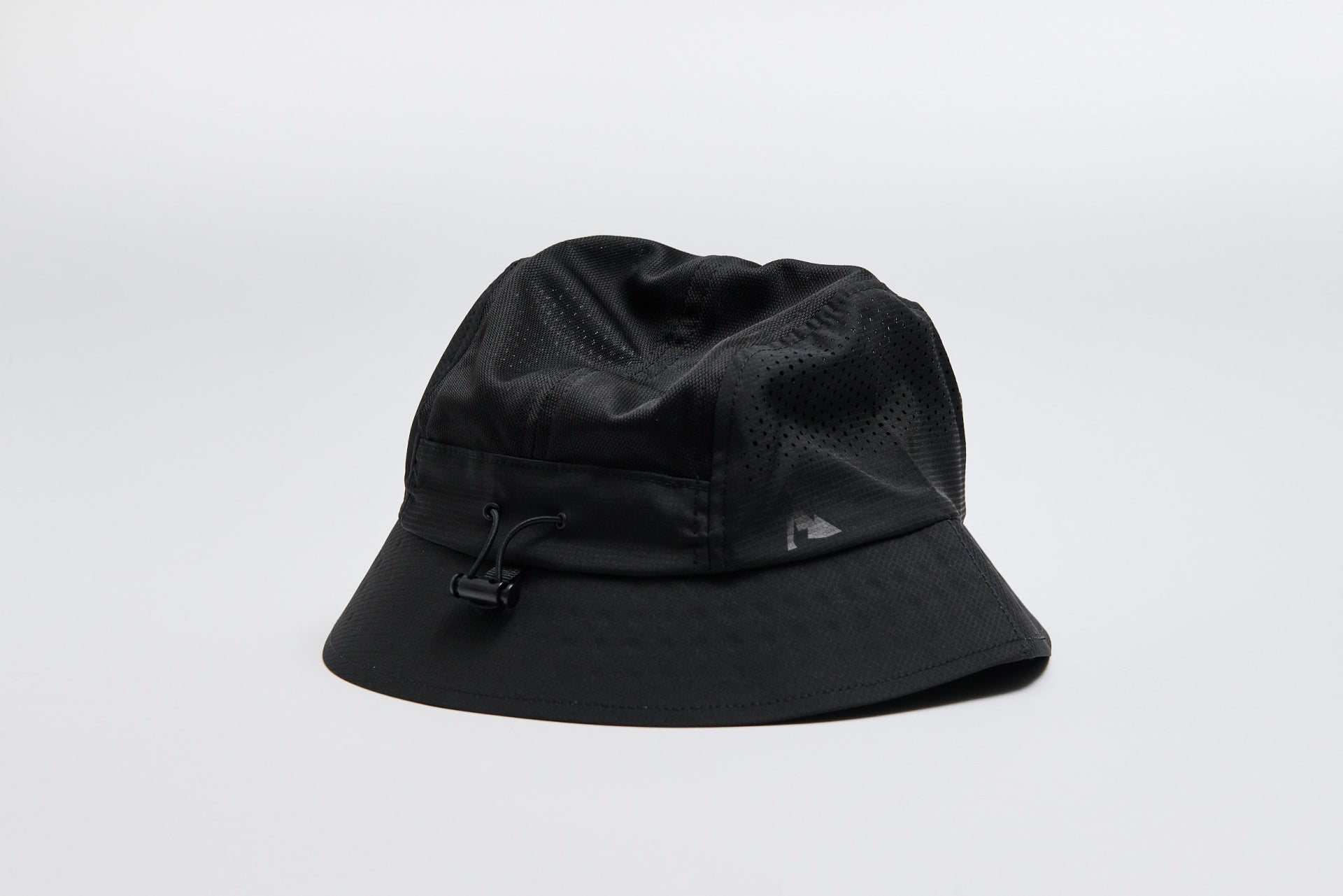 VÅGA FEATHER BUCKET - STORM BLACK