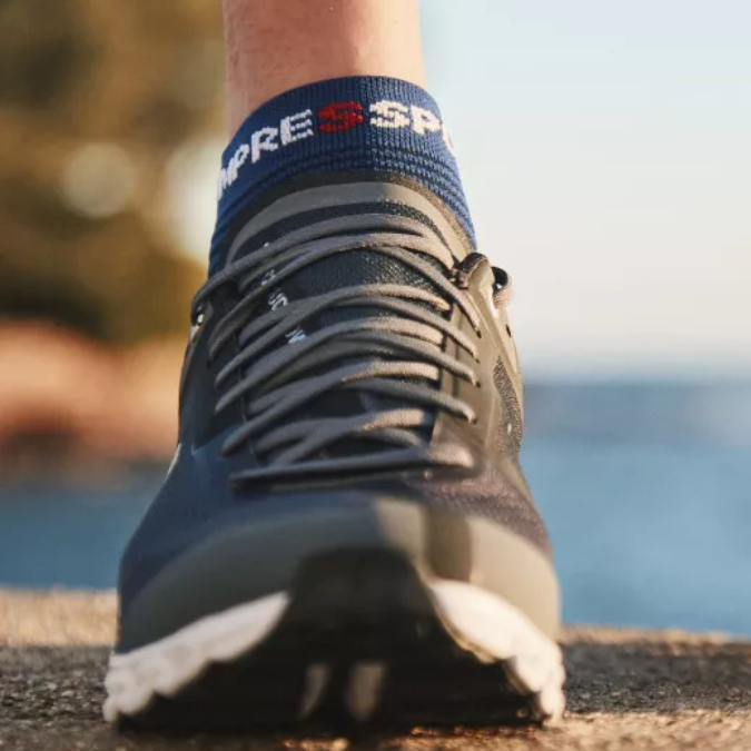 Compressport Pro Racing V4.0 Run Low - Sodalite