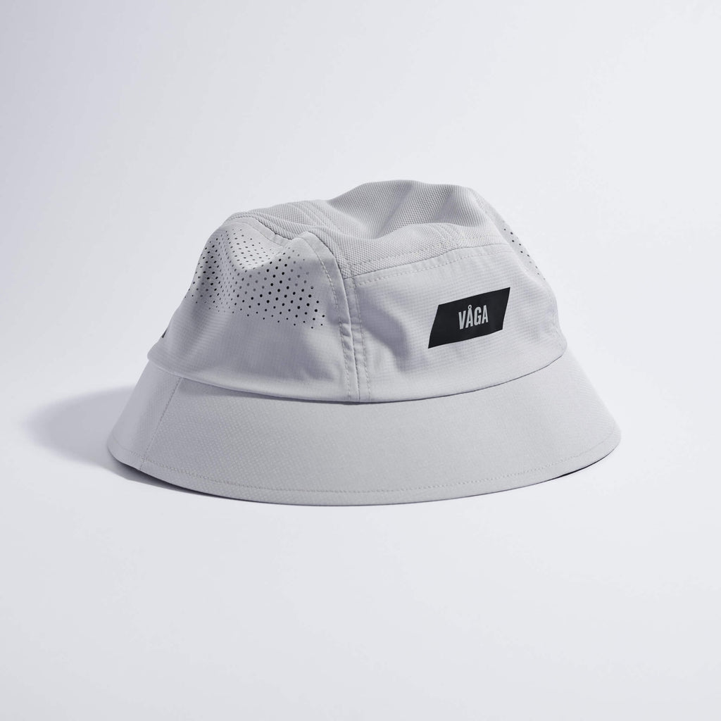 VÅGA FEATHER BUCKET HAT - ALUMINIUM GREY / BLACK