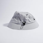 VÅGA FEATHER BUCKET HAT - ALUMINIUM GREY / BLACK