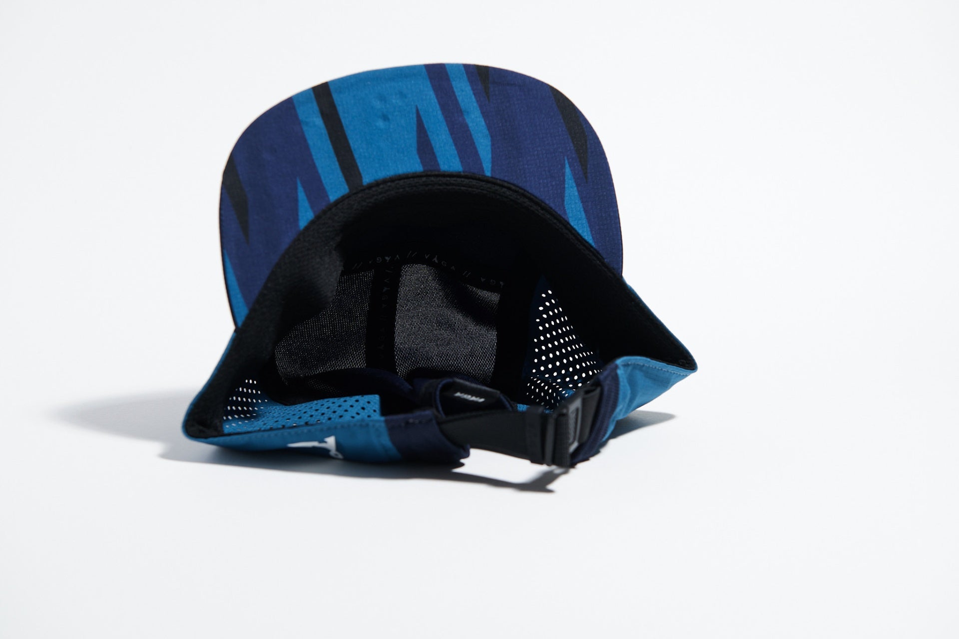 VÅGA FEATHER RACING CAP - TEAL / NAVY BLUE
