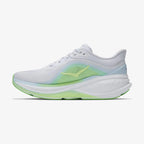 Ténis de estrada feminino Hoka Clifton Pro W em ângulo 3/4