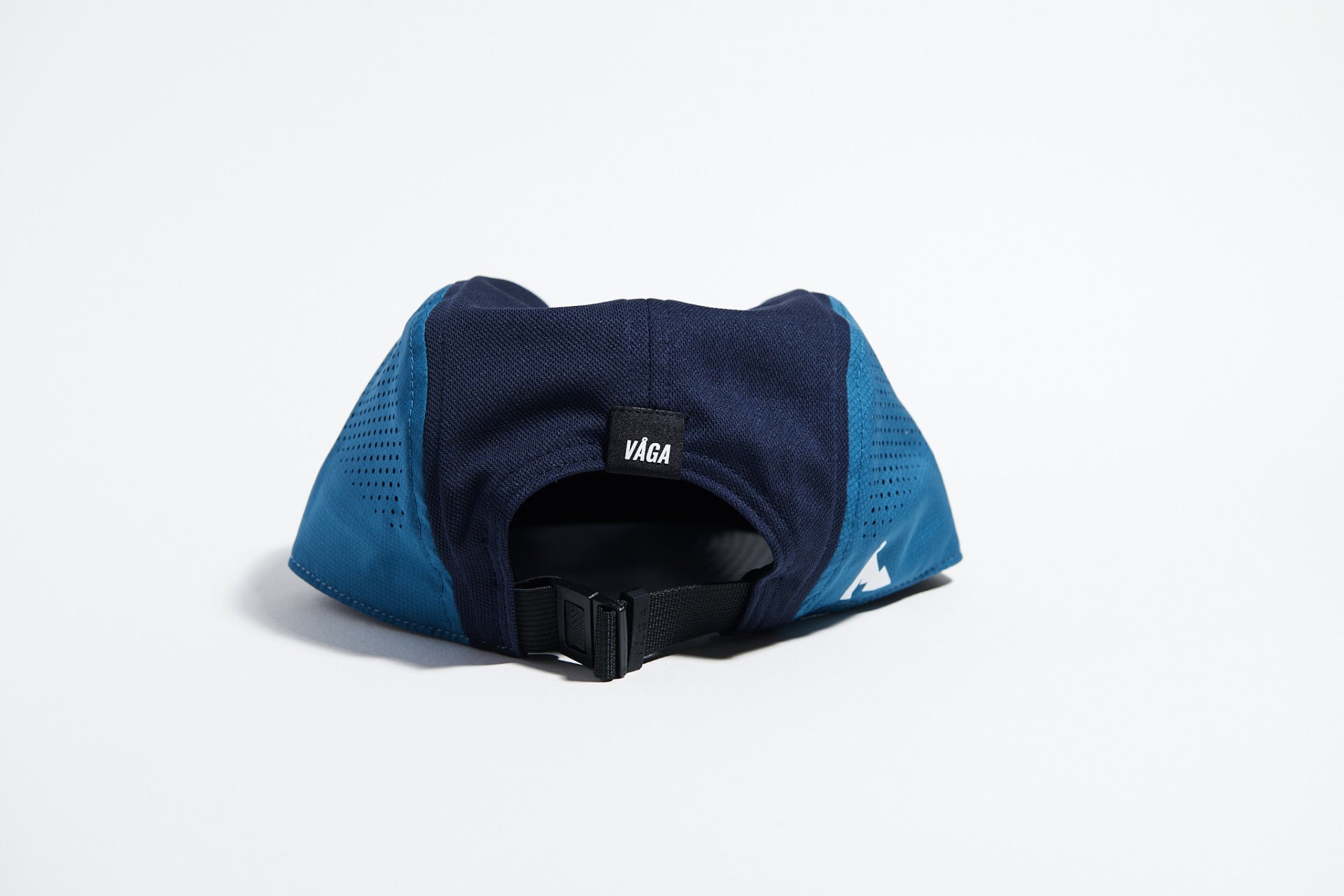 VÅGA FEATHER RACING CAP - TEAL / NAVY BLUE