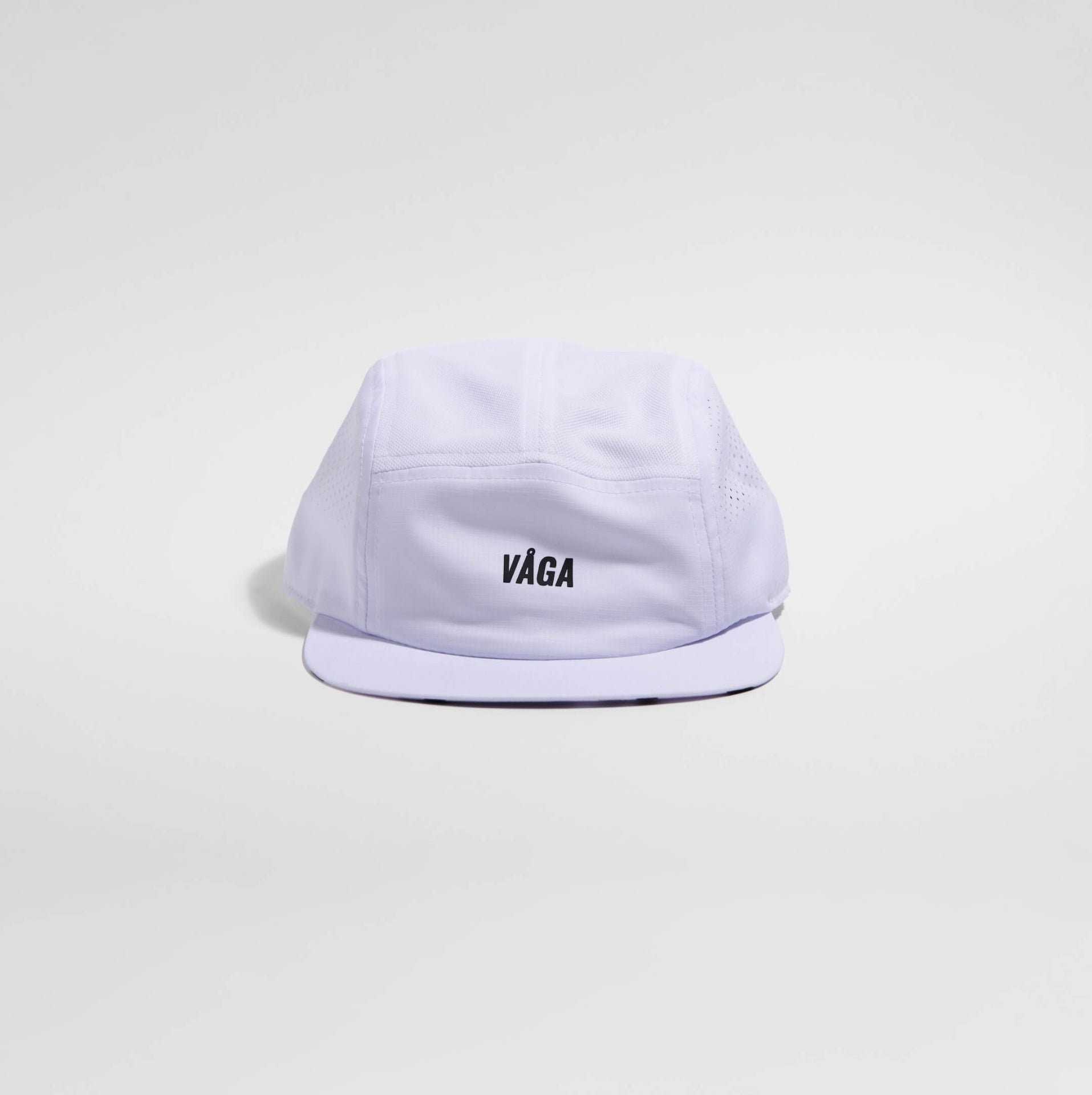VÅGA FEATHER RACING CAP - WHITE / MIST GREY
