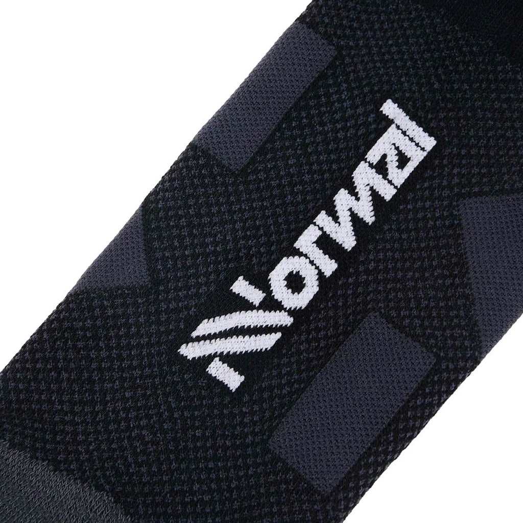 NNormal Race Medium Socks