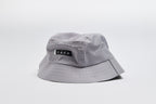 VÅGA FEATHER BUCKET HAT - ALUMINIUM GREY / BLACK