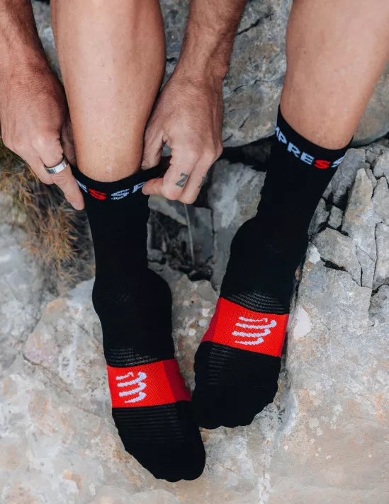 Compressport Ultra Trail Socks V2.0 - Black/Red