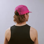 VÅGA FEATHER EDGE CAP - BRIGHT PINK