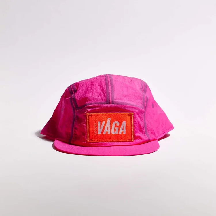 VÅGA FEATHER EDGE CAP - BRIGHT PINK