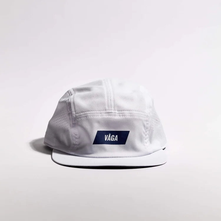 VÅGA FEATHER RACING CAP - WHITE