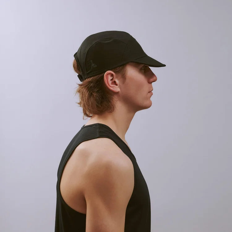 VÅGA TRANSIT LITE CAP - BLACK