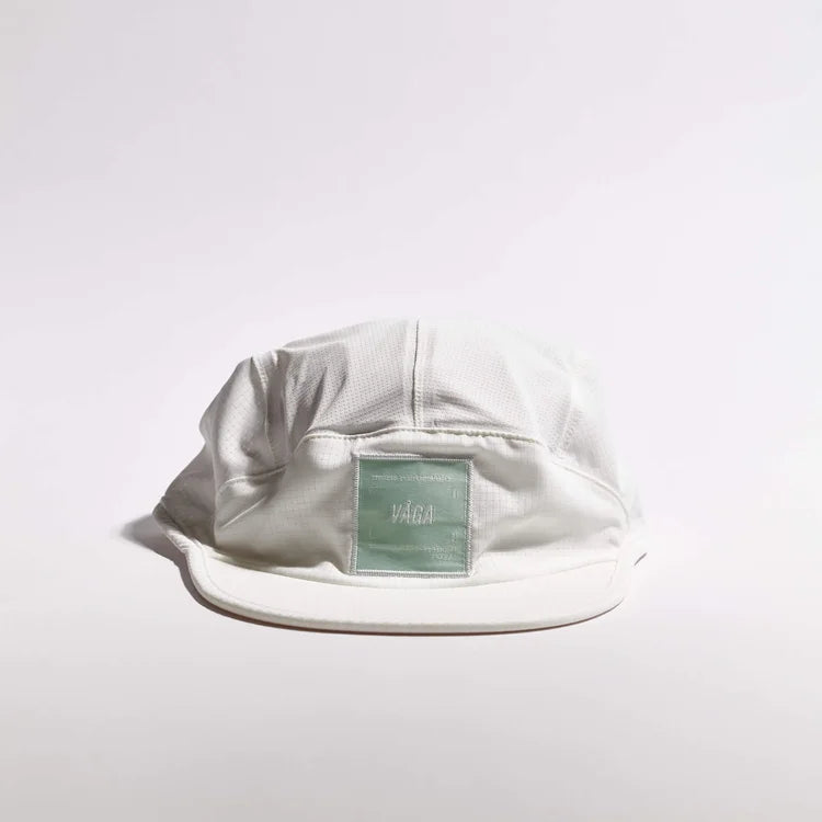 VÅGA TRANSIT LITE CAP - WHITE