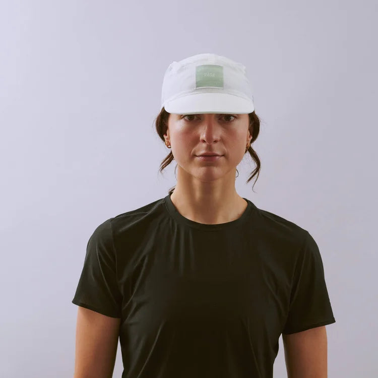 VÅGA TRANSIT LITE CAP - WHITE
